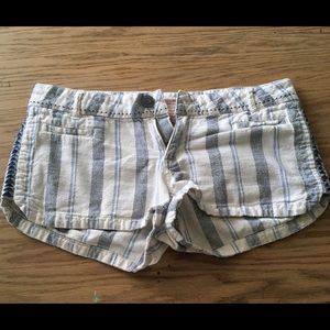Linen shorts